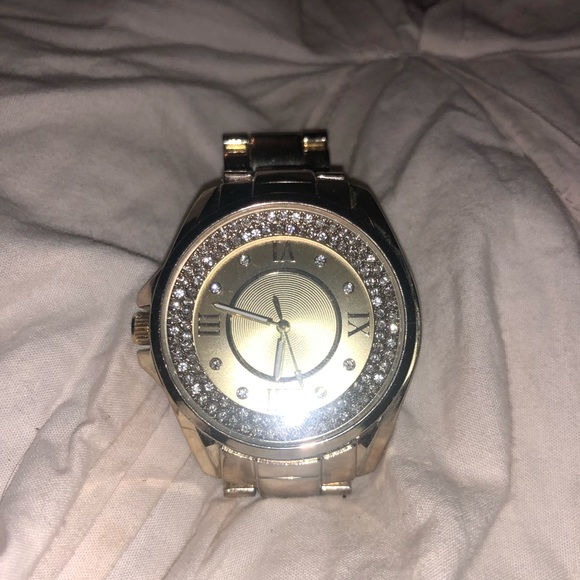 Watch - Picture 3 of 3